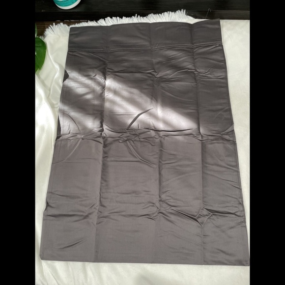 NIB AQ Textiles Bergen 1000‎ TC (2) Standard Pillow - Picture 4 of 11